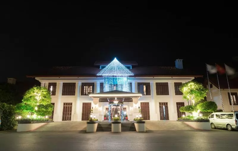 هتل Tuan Chau Resort Ha Long