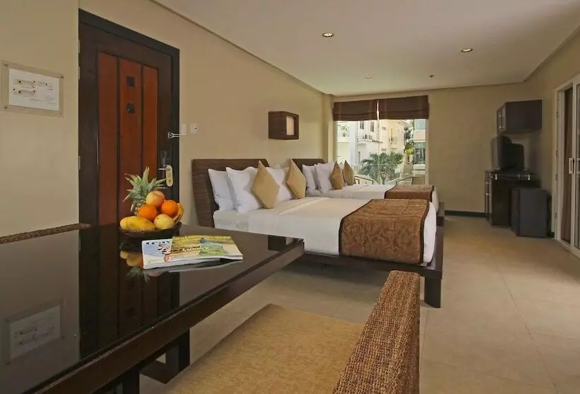 ホテル Two Seasons Boracay Resort