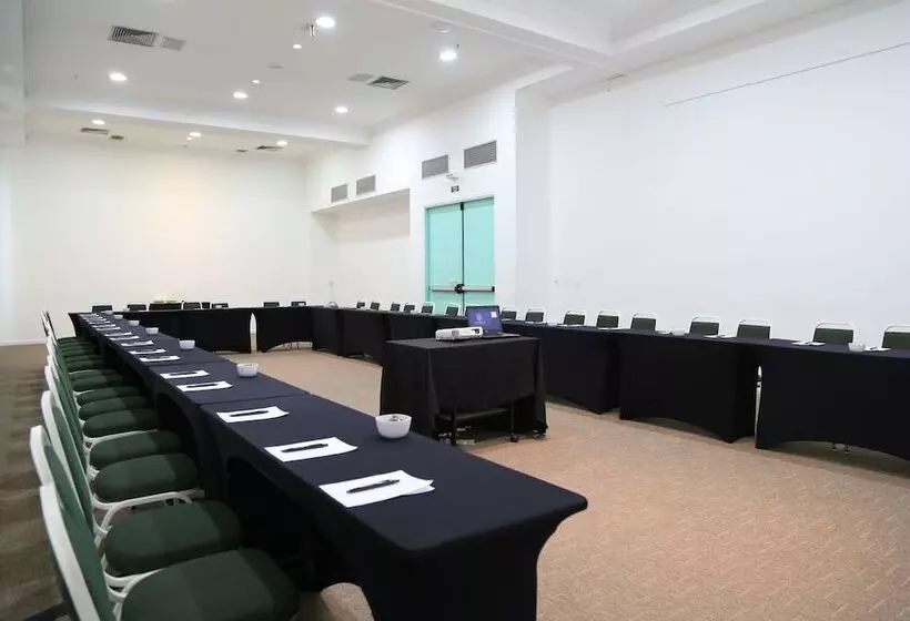 Vitória Hotel Convention Indaiatuba