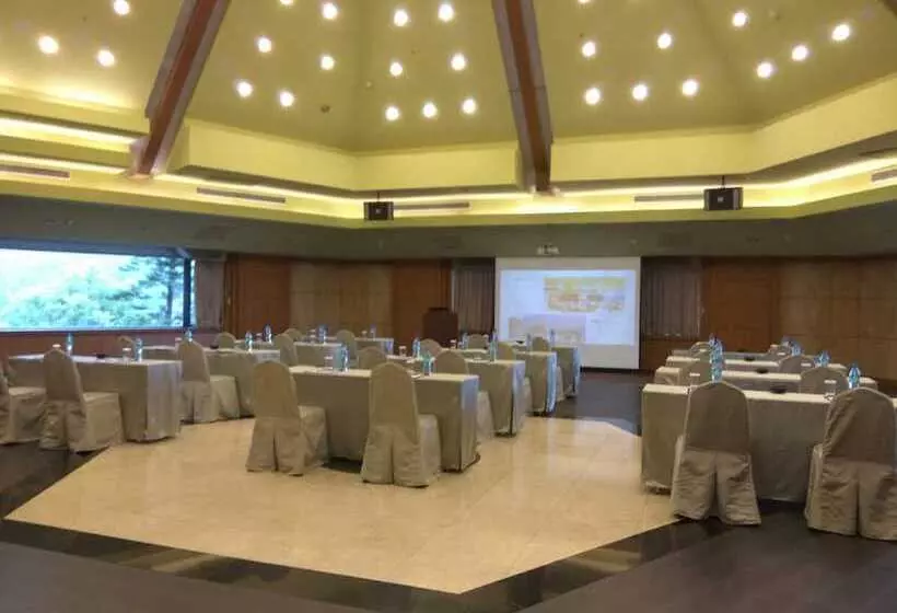 هتل Yang Ming Shan Tien Lai Resort & Spa