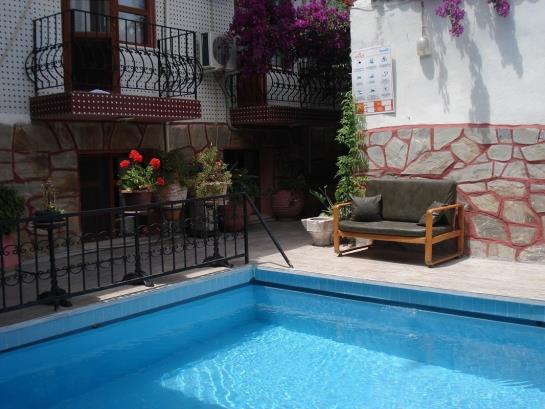 膳宿费 Sezgins Boutique Pansion