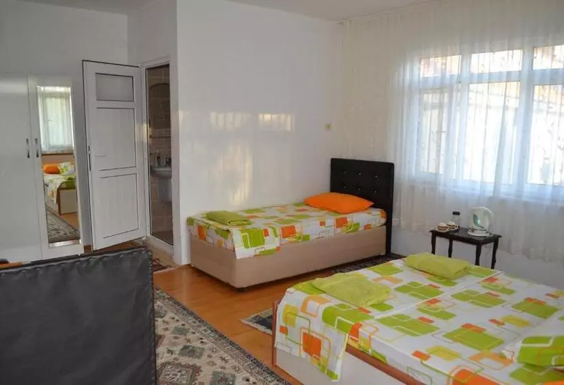 Sehsuvar Peace Pension