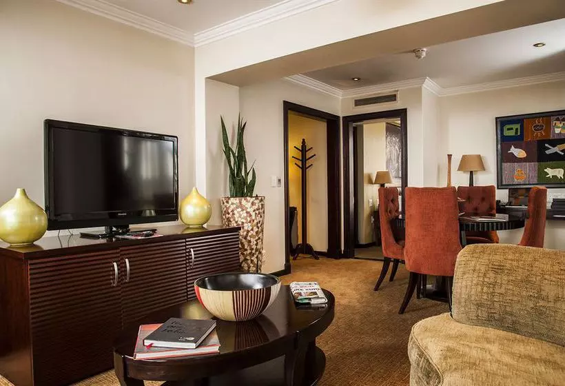 Отель The Soweto & Conference Centre