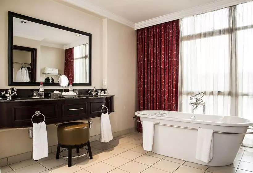 Отель The Soweto & Conference Centre