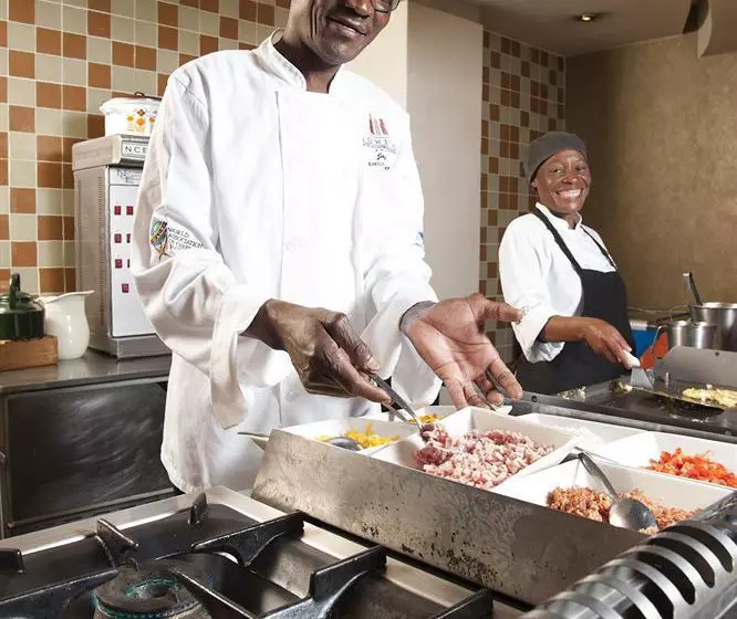 Отель The Soweto & Conference Centre