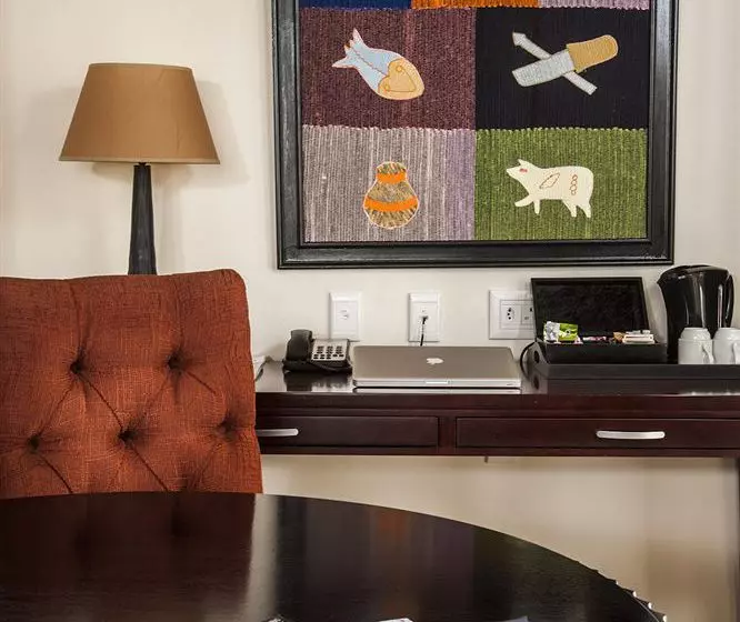 Отель The Soweto & Conference Centre