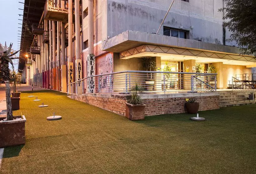 Отель The Soweto & Conference Centre