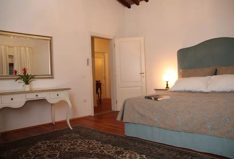 Florence View Apartments