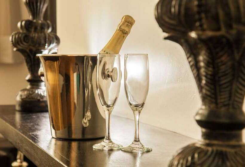 Casa Condado Hotel & Residences