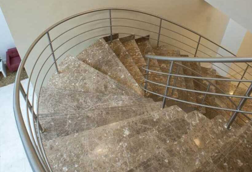 Central Park Hotel & Casino