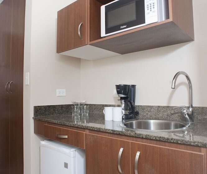 Central Park Hotel & Casino