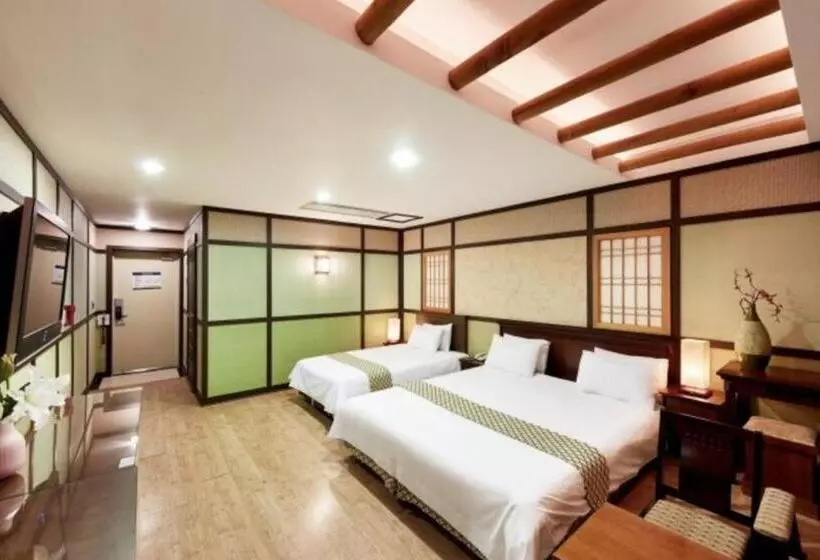 هتل Dongbusan Oncheon