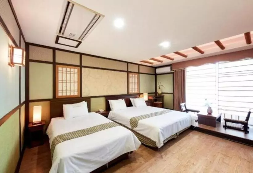 هتل Dongbusan Oncheon