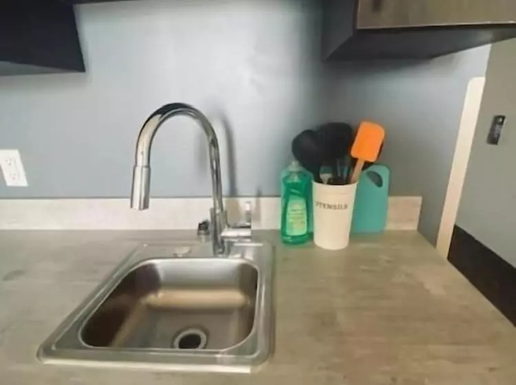 Hotel Ramada By Wyndham Estevan