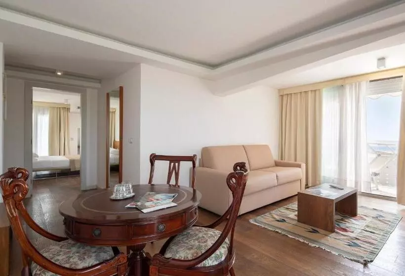 ホテル Fantinello