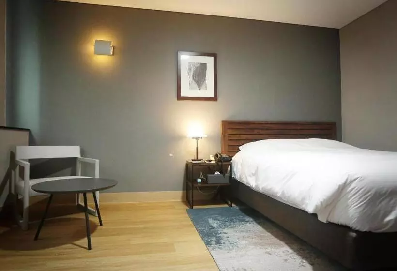 ホテル Gumi Century