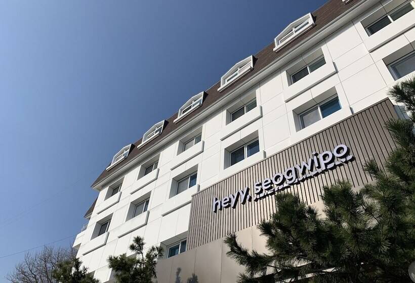 בית מלון כפרי Heyy Seogwipo