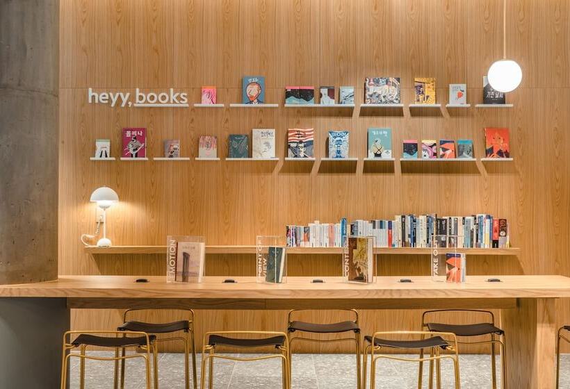 בית מלון כפרי Heyy Seogwipo