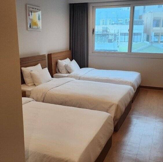 בית מלון כפרי Heyy Seogwipo