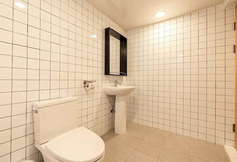 בית מלון כפרי Heyy Seogwipo