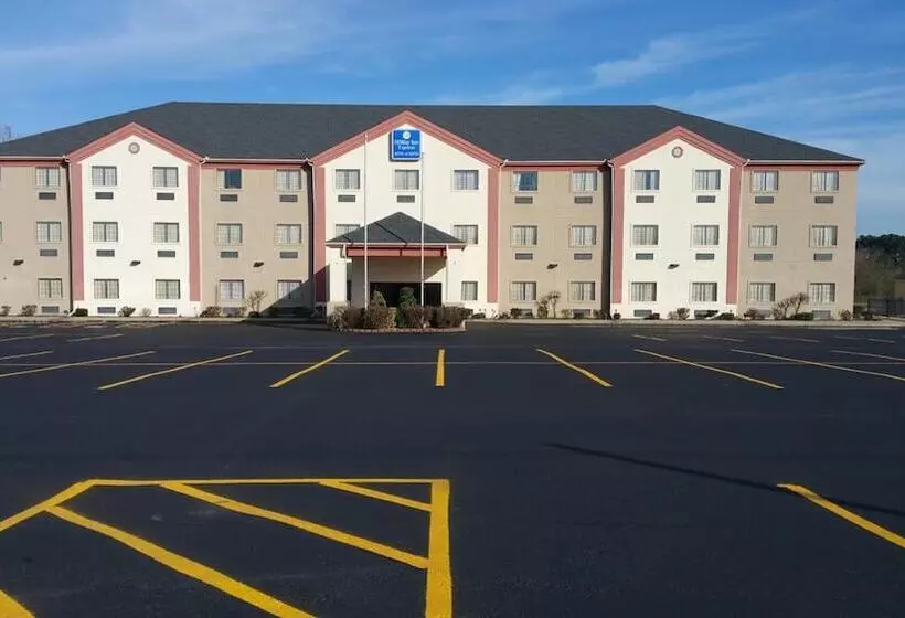 Отель Hiway Inn Express Of Broken Bow