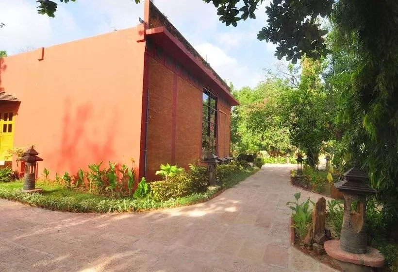 هتل Kma Bagan Village