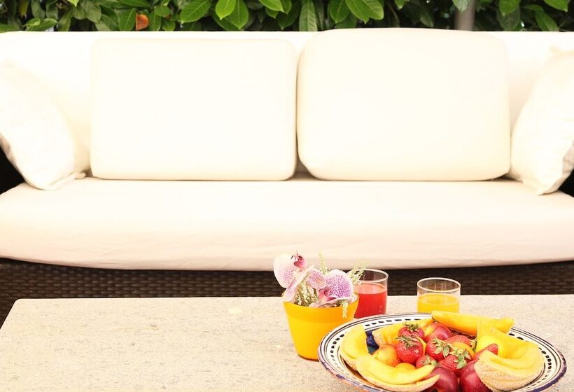 Отель La Torraccia