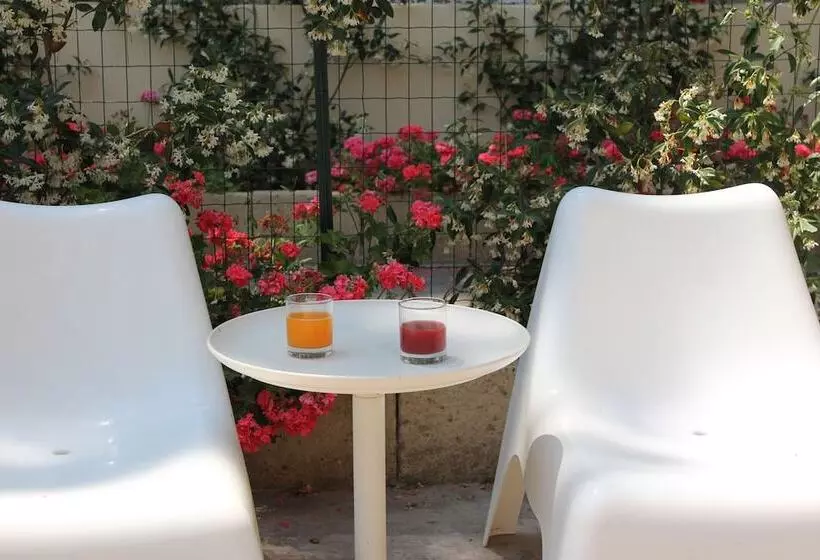 Отель La Torraccia