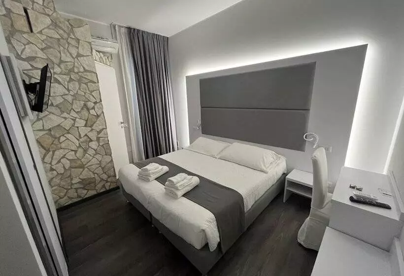 Отель La Torraccia