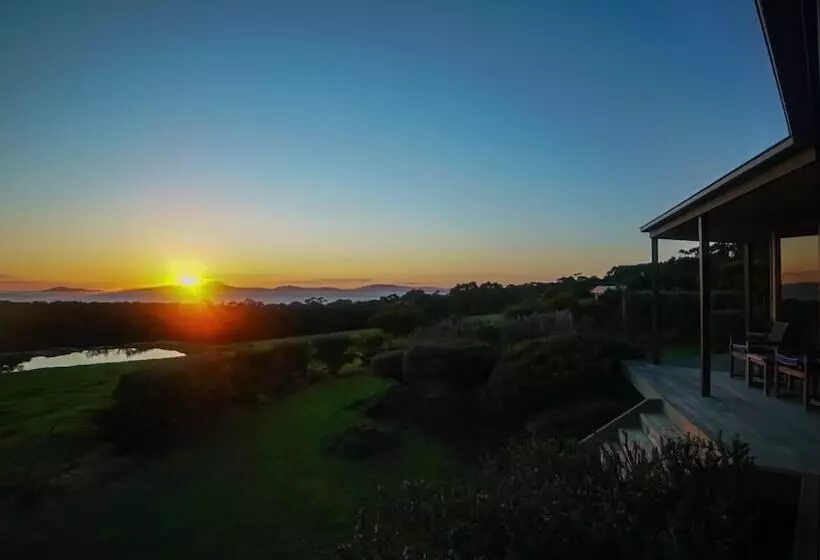 Отель Limosa Rise