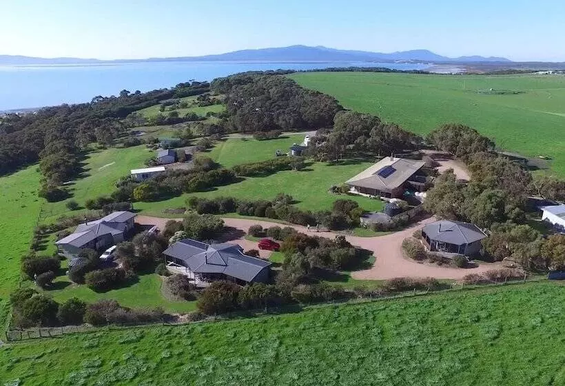 Отель Limosa Rise