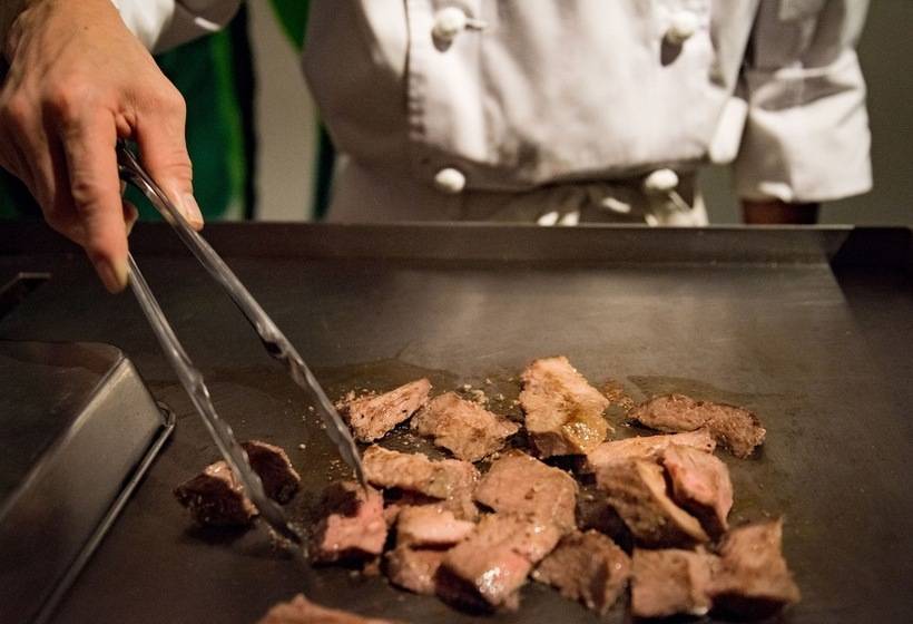 Отель Mount Racey