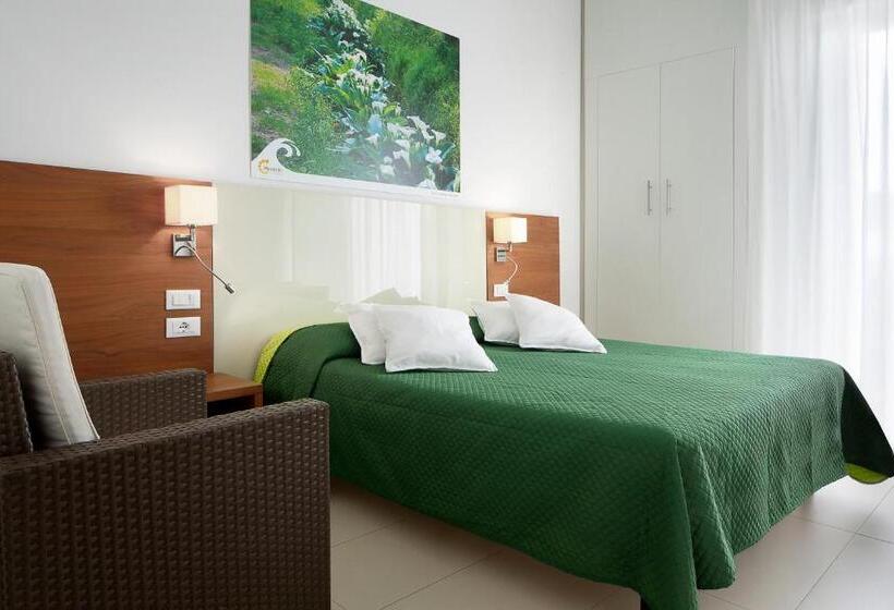 Отель President