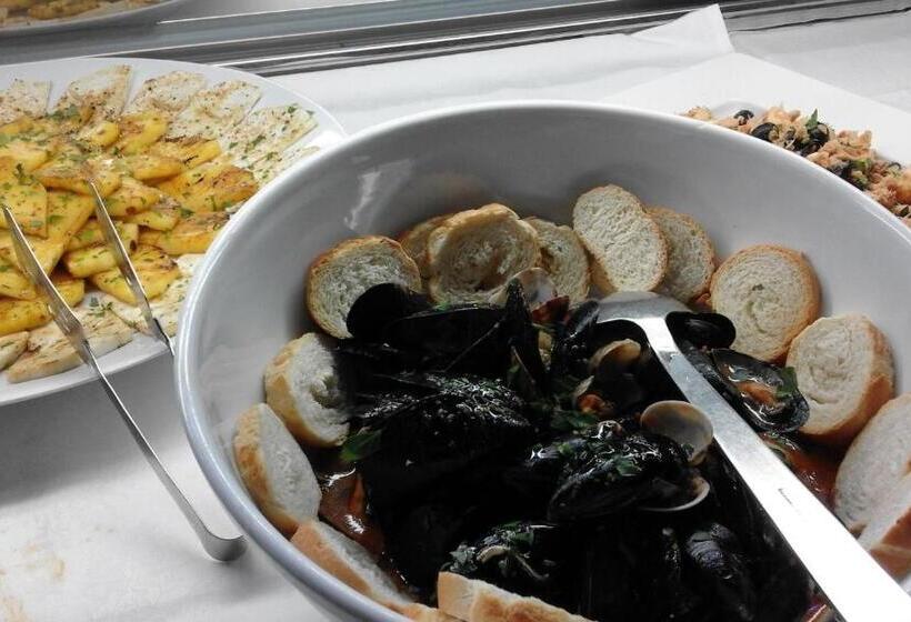 Отель President