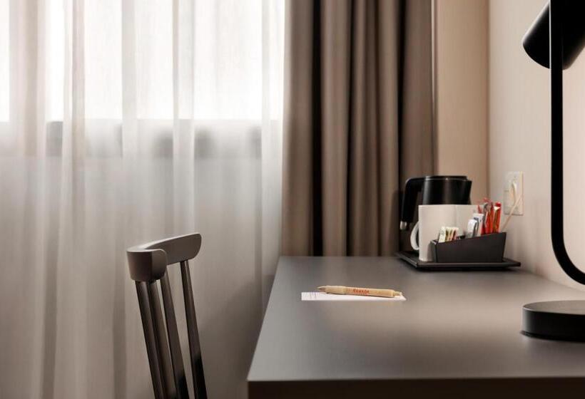 酒店 Ramada By Wyndham Madrid Getafe