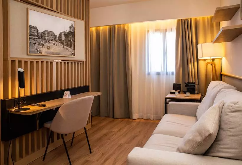 酒店 Ramada By Wyndham Madrid Getafe