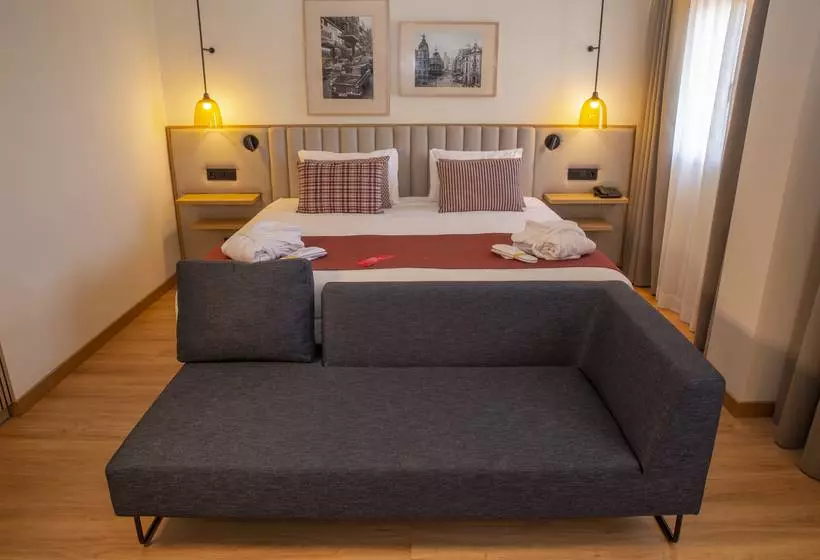 酒店 Ramada By Wyndham Madrid Getafe