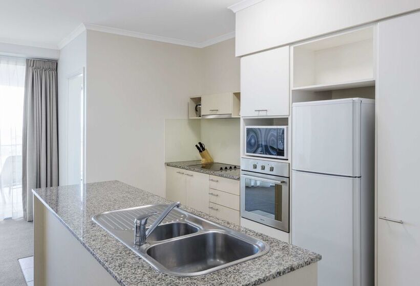 בית מלון כפרי Ramada By Wyndham Marcoola Beach