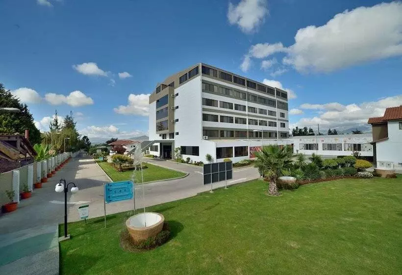 هتل Regina Resort & Convenciones