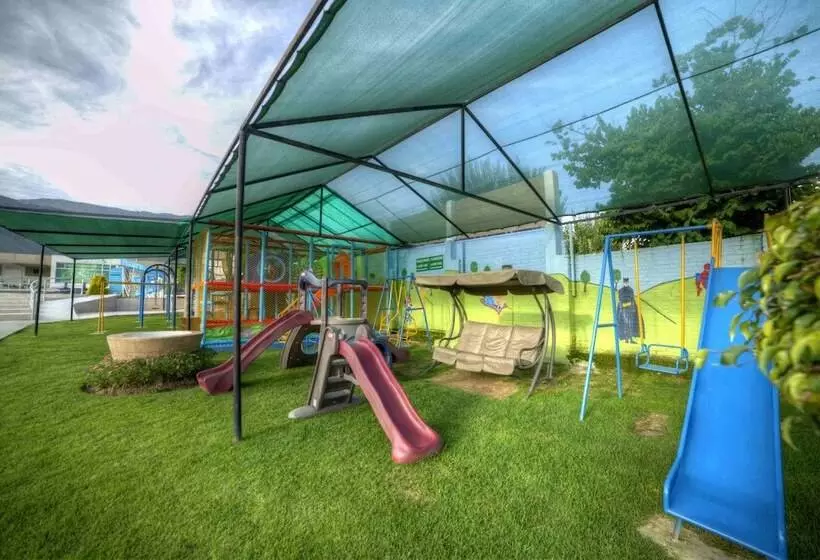 هتل Regina Resort & Convenciones