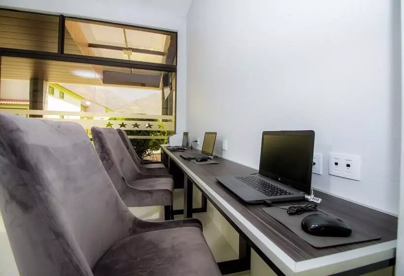 هتل Regina Resort & Convenciones