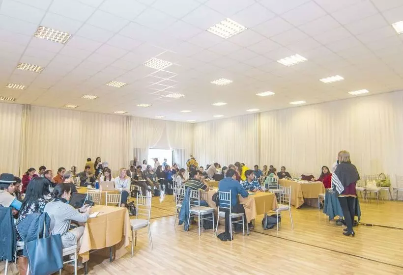 هتل Regina Resort & Convenciones