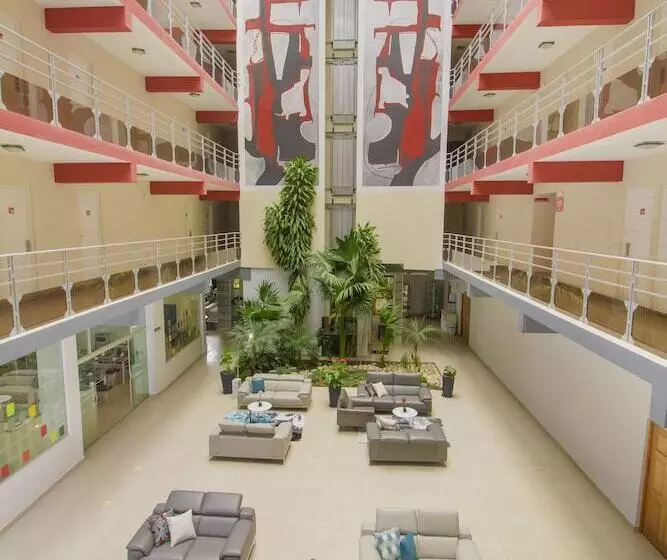 هتل Regina Resort & Convenciones