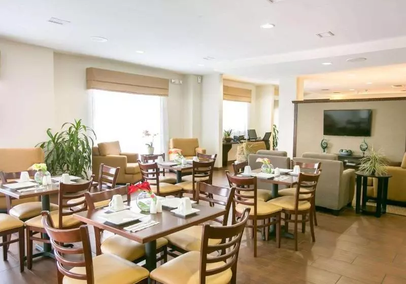 ホテル Sleep Inn & Suites Austin North  I35