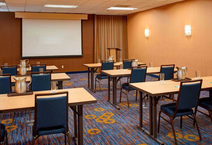 ホテル Sonesta Select Detroit Auburn Hills