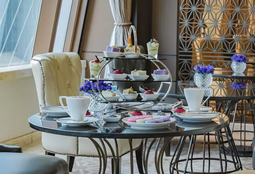 Отель The Okura Prestige Bangkok