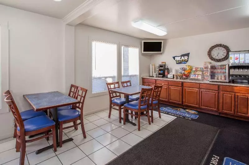 호텔 Studio 9 Fort Bragg, Llc