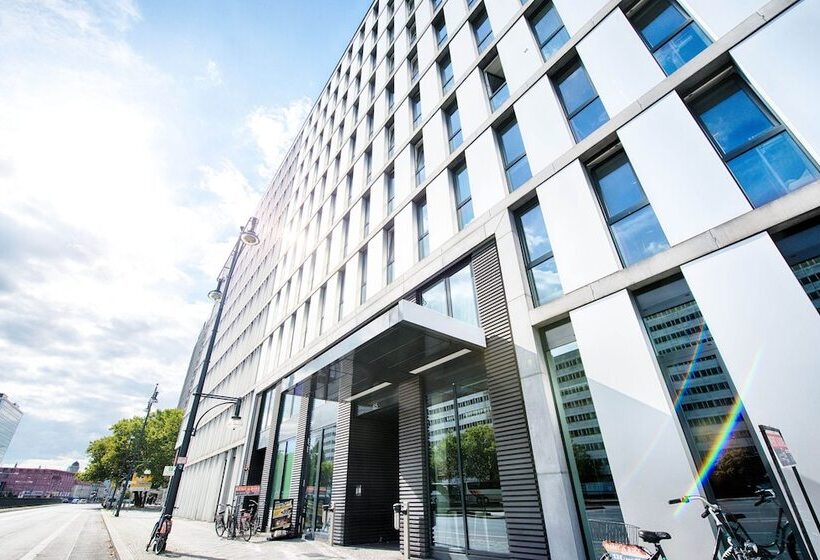 Hostal Generator Berlin Alexanderplatz