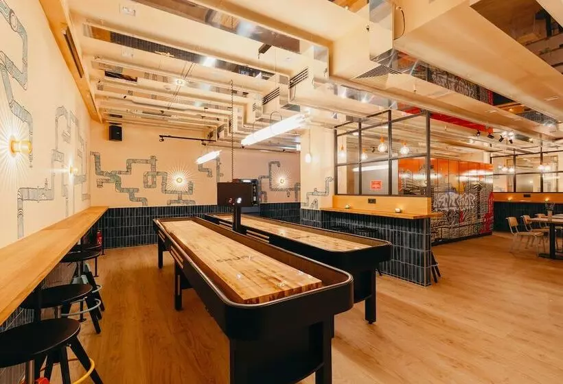 مسافرخانه Generator Berlin Alexanderplatz