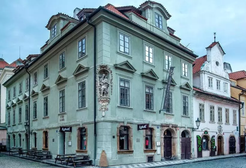 Charles Bridge Rooms & Suites By Sivek Hotels